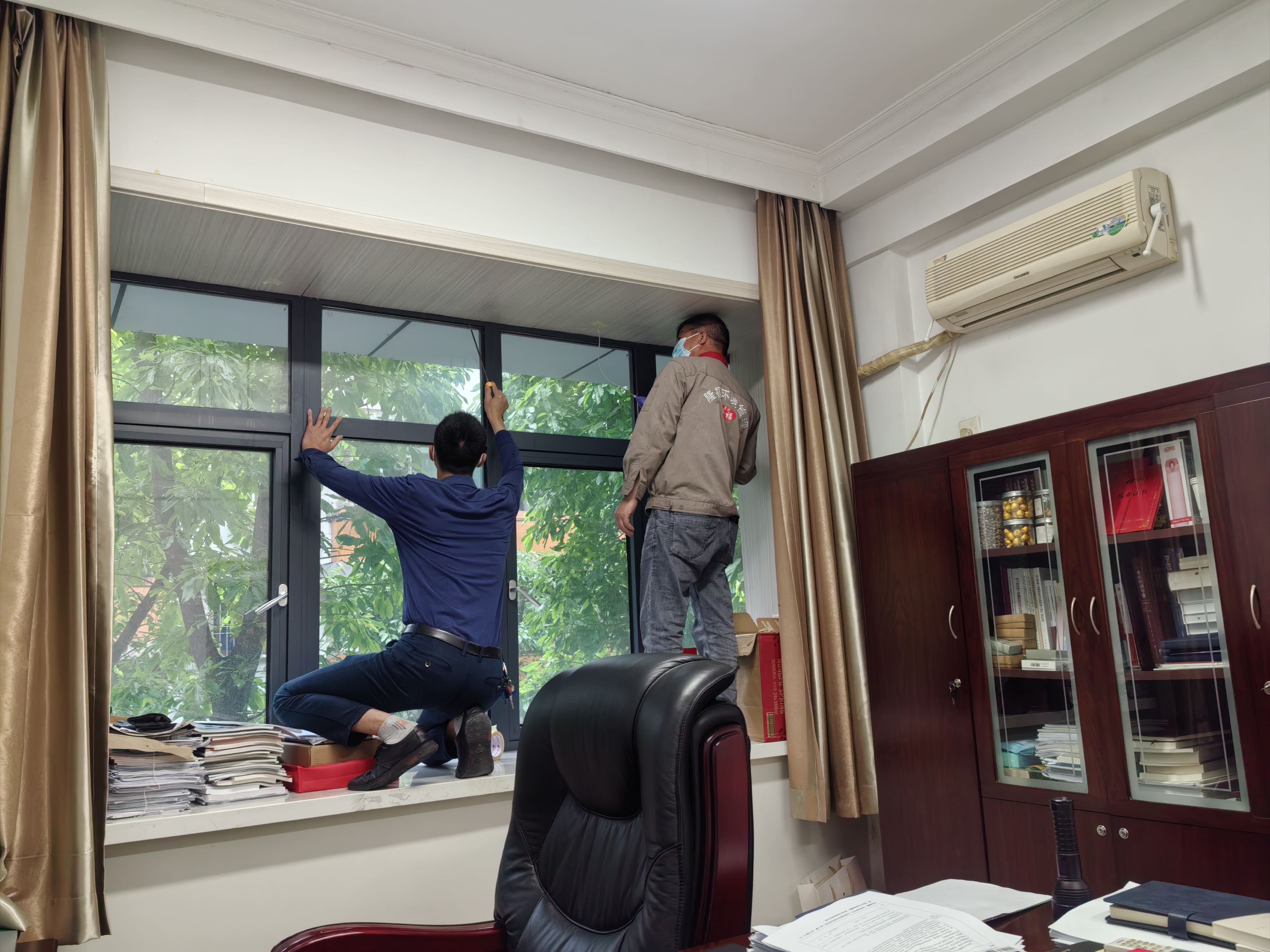 辦公樓白蟻防治現場